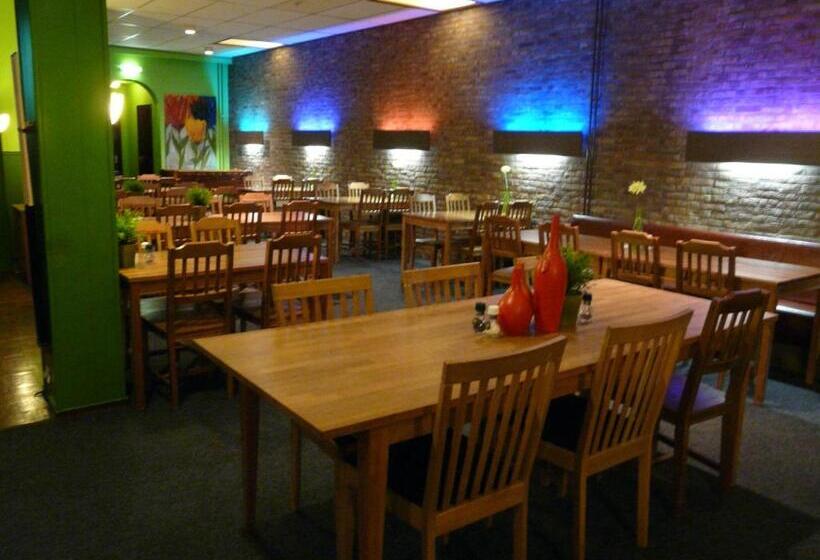 اتاق استاندارد با تختخواب دوطبقه و حمام مشترک, Dupuis