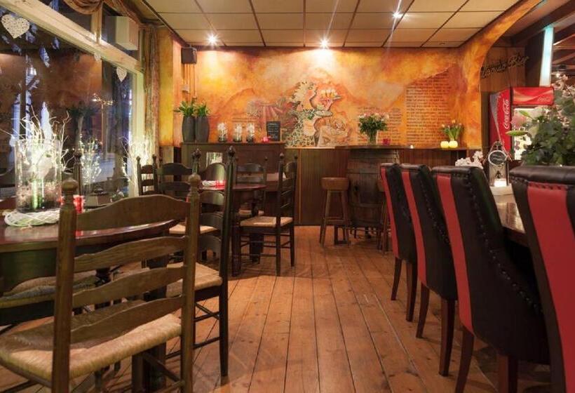 اتاق استاندارد سه نفره, Dupuis