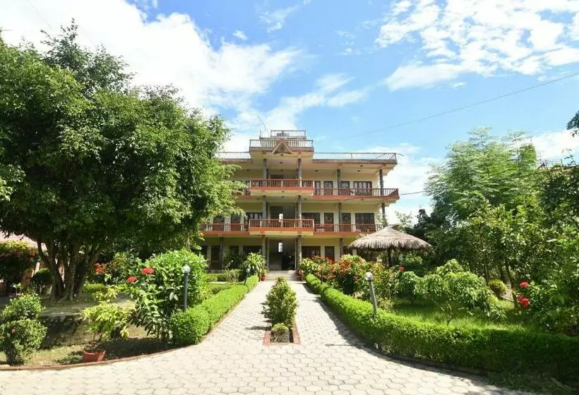 اتاق لوکس با چشم‌انداز باغ, Eden Jungle Resort