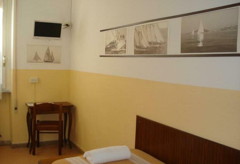 Habitación Estàndard Individual, Ely