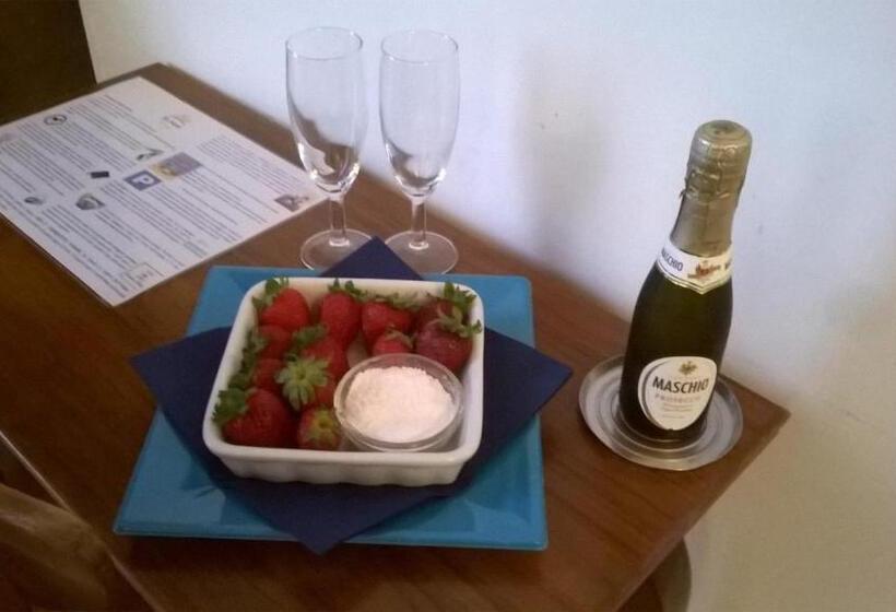 Habitació Superior, Ely