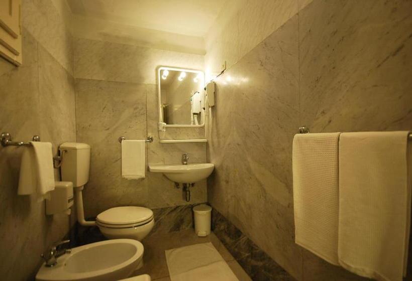 Habitació Triple Estàndard, Ely