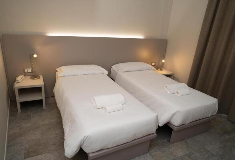 스탠다드 룸, Europa