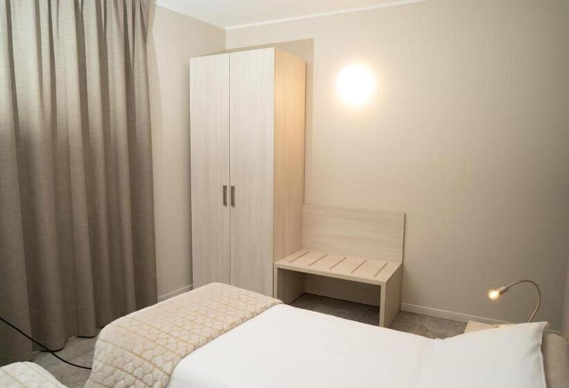 스탠다드 룸, Europa