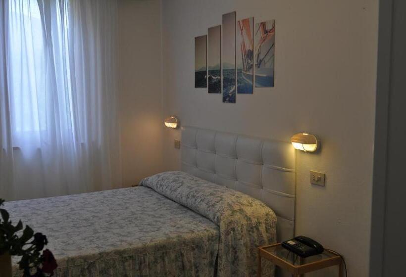 غرفة قياسية فردية, Giardino