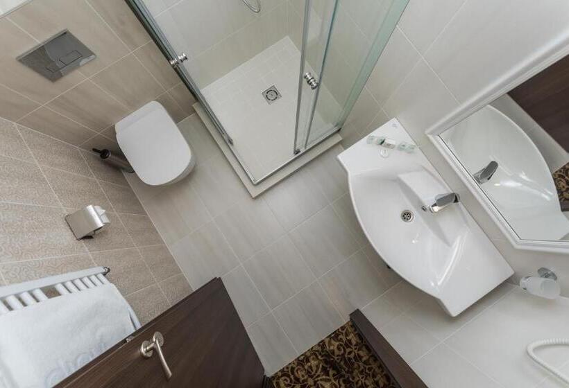 اتاق استاندارد یک نفره, Gradiali Wellness And Spa