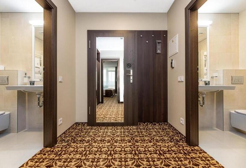 اتاق استاندارد چهار تخته, Gradiali Wellness And Spa