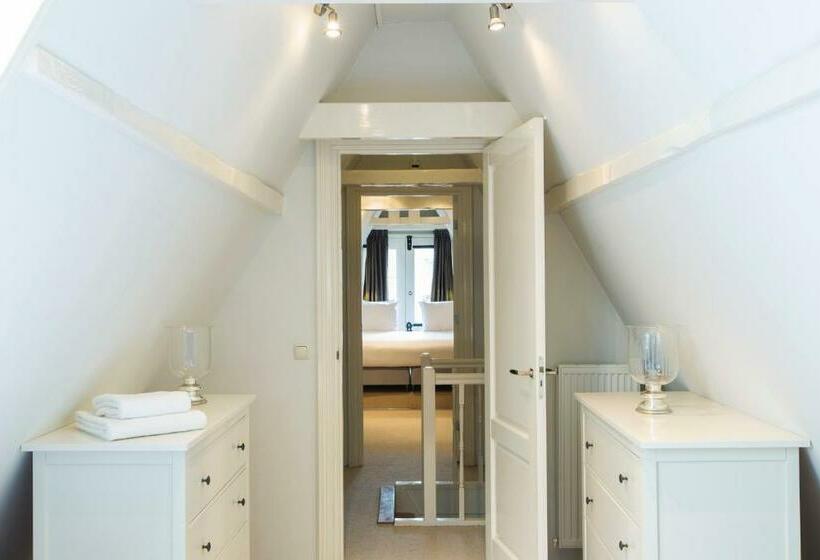 1 Bedroom Penthouse Apartment, Grand Canal Boutique