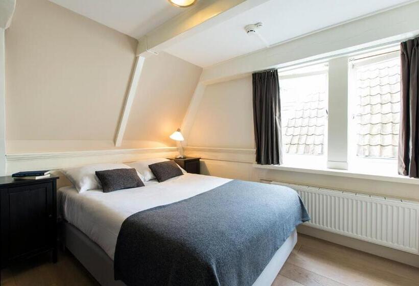 1 Bedroom Penthouse Apartment, Grand Canal Boutique