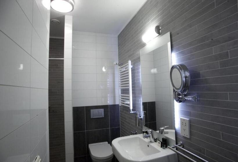 اتاق راحتی, Grand Canal Boutique