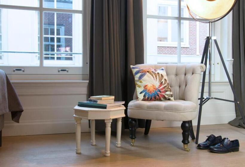 اتاق راحتی, Grand Canal Boutique