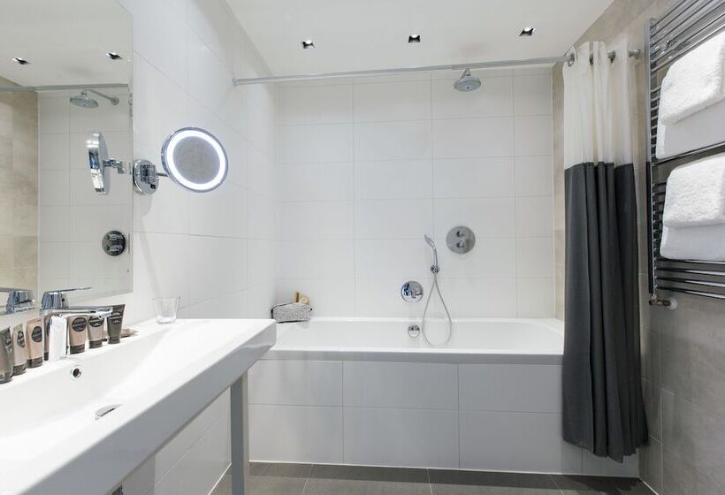 اتاق لوکس با چشمانداز, Grand Canal Boutique