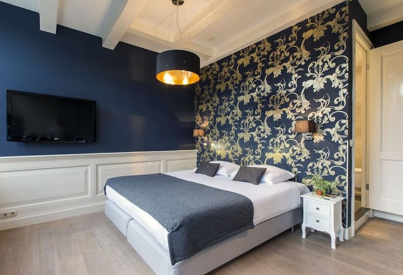 اتاق لوکس با چشمانداز, Grand Canal Boutique