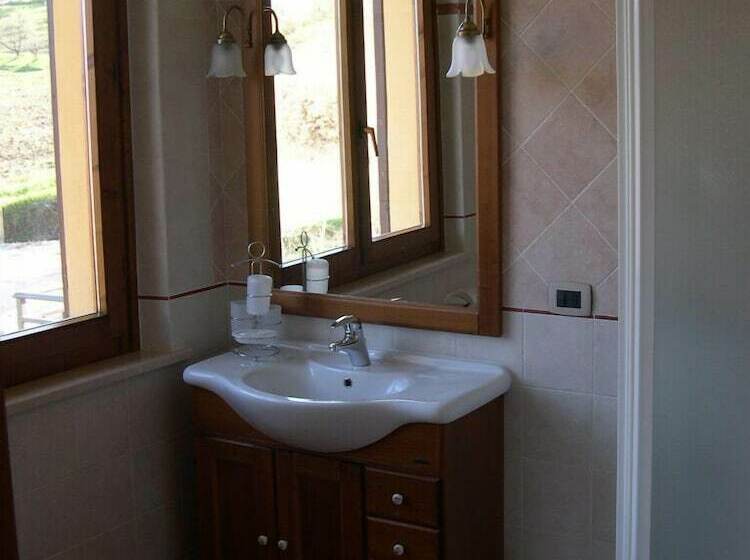 اتاق استاندارد سه نفره, B&b Il Girasole