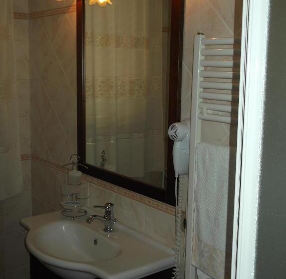 اتاق استاندارد سه نفره, B&b Il Girasole