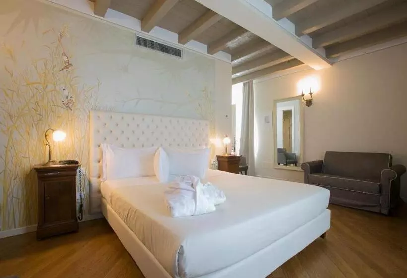 Comfort Triple Room