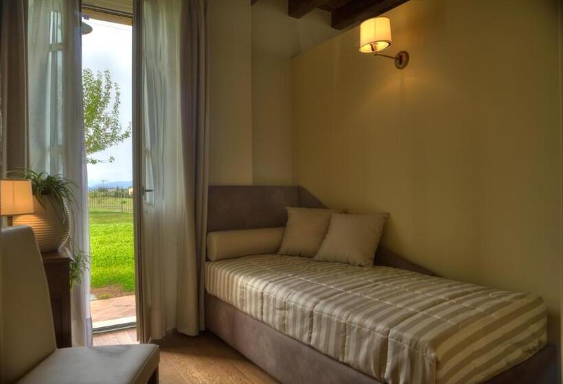 Suite with lake view, Le Ali Del Frassino