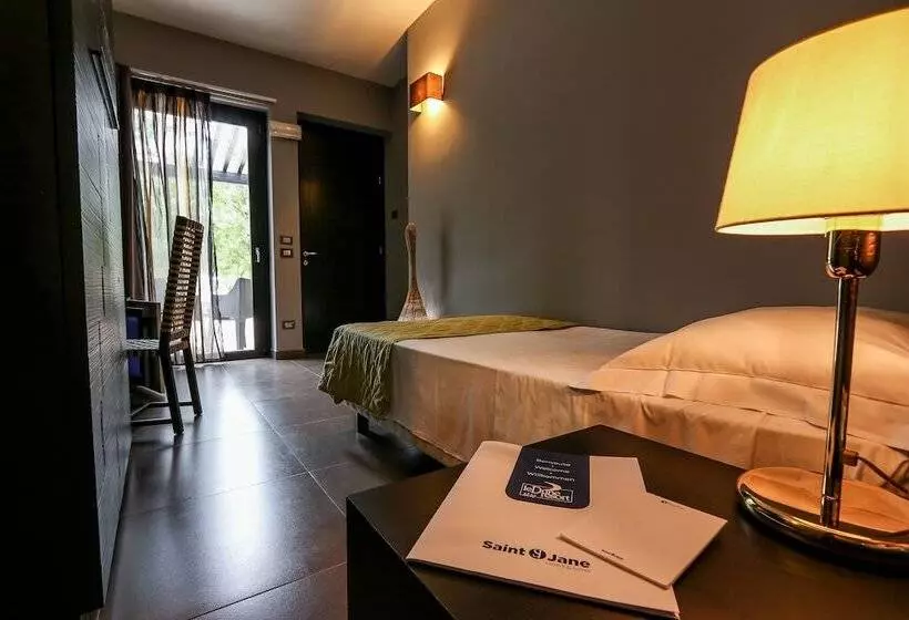 اتاق استاندارد یک نفره, Le Dune Resort