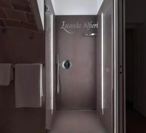 اتاق لوکس, Locanda Alfieri