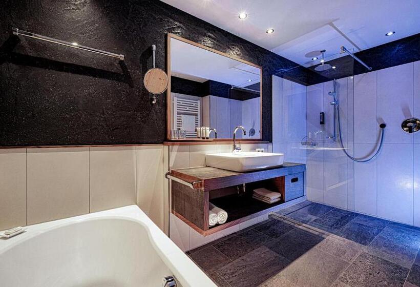 スイート（家族用）, Masl