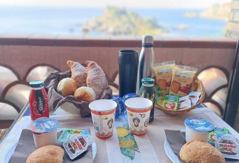 غرفة قياسية مطلّة علي البحر, Mendolia Beach