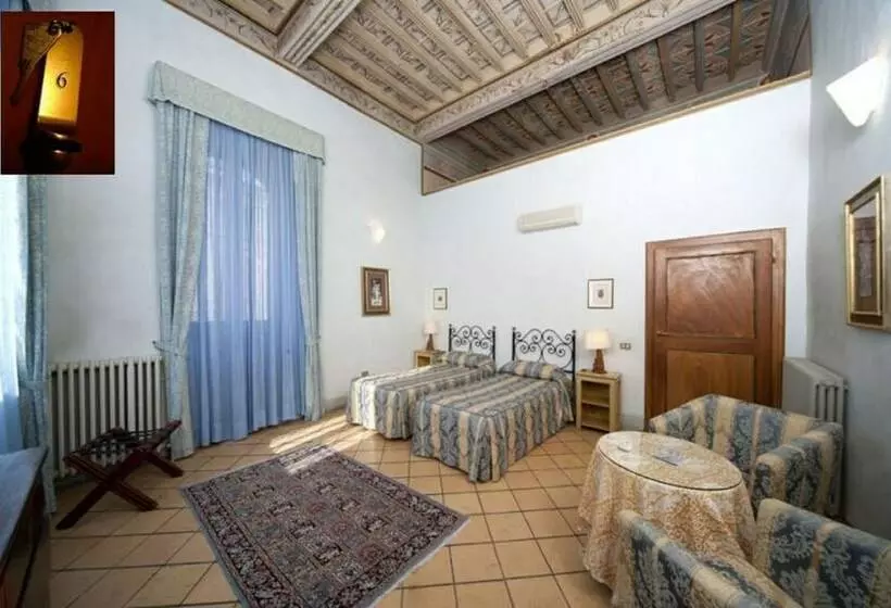 スタンダードルーム, Palazzo Dragoni Residenza D Epoca