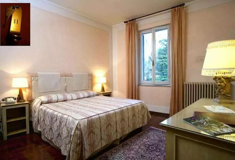スタンダードルーム, Palazzo Dragoni Residenza D Epoca