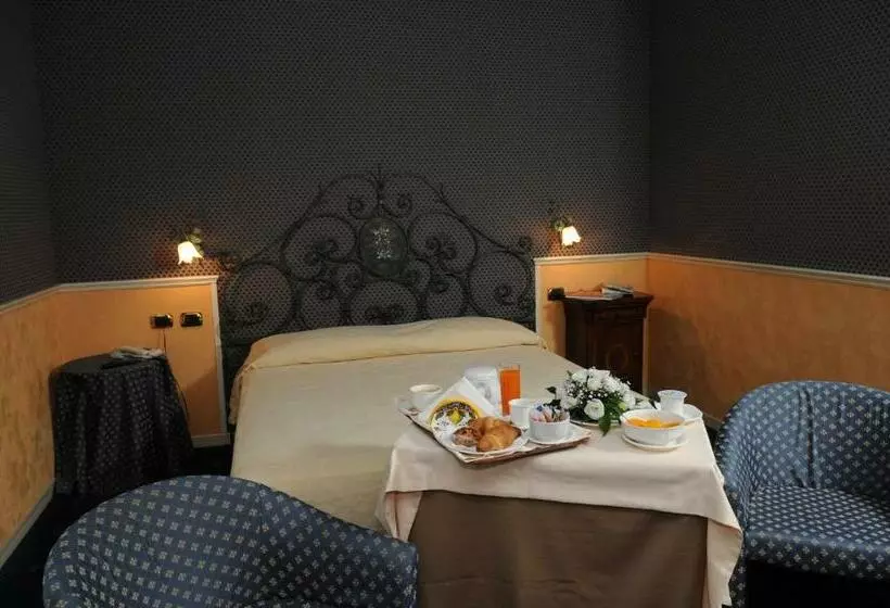 سوییت جونیور, Ristorante La Lanterna