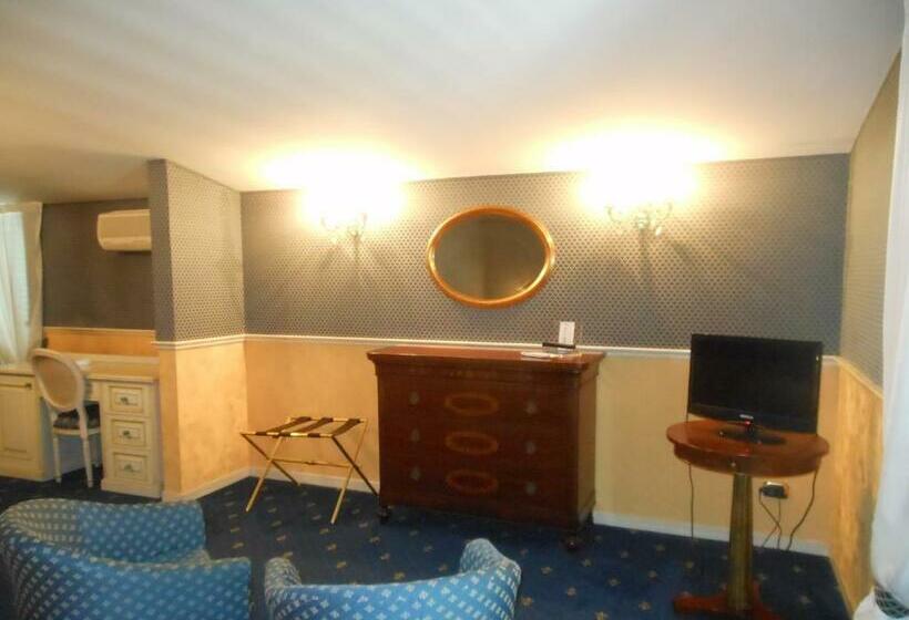 סוויטת ג'וניור, Ristorante La Lanterna