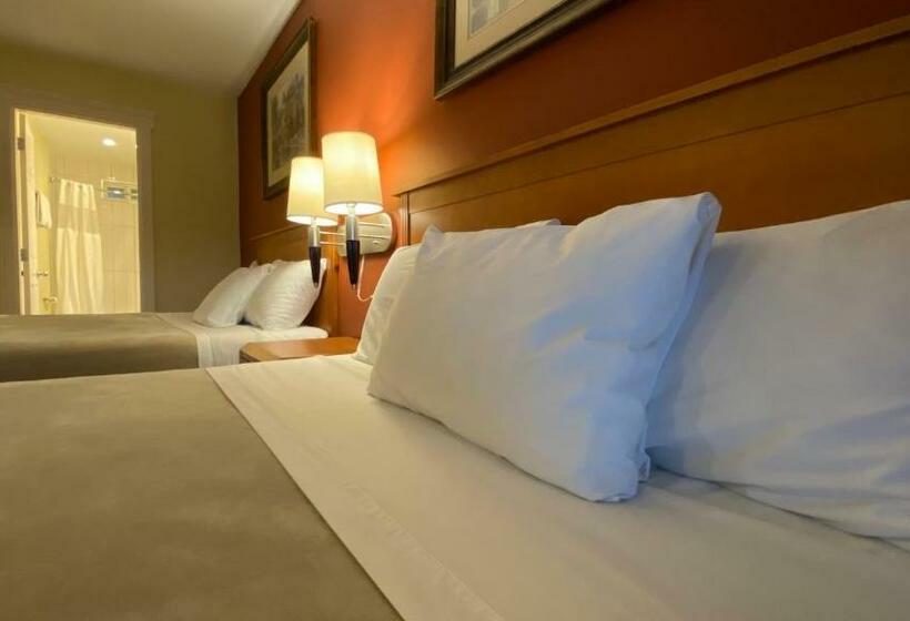 Deluxe Rum, Sahara Courtyard Inn Osoyoos