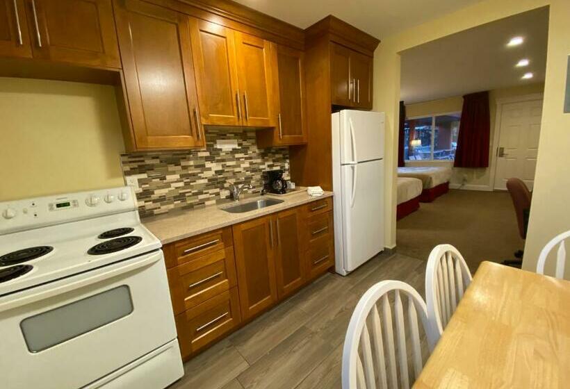 Deluxe Rum, Sahara Courtyard Inn Osoyoos