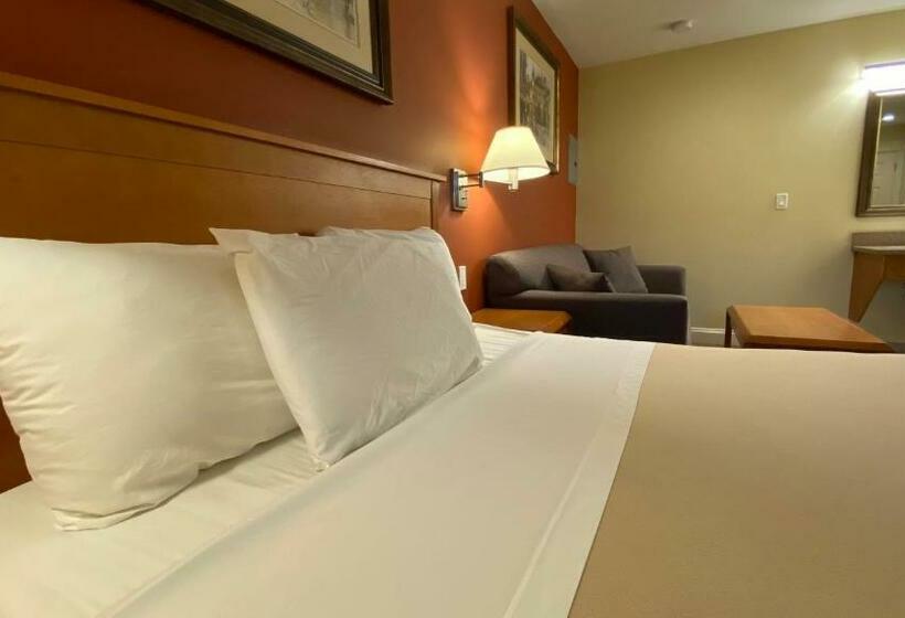 Deluxe Rum, Sahara Courtyard Inn Osoyoos