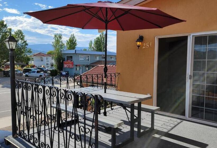 Svit med Balkong, Sahara Courtyard Inn Osoyoos
