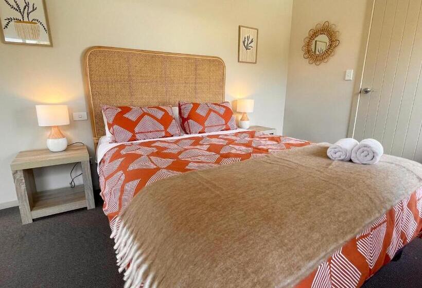Номер Стандарт, Te Anau Lakefront Backpackers