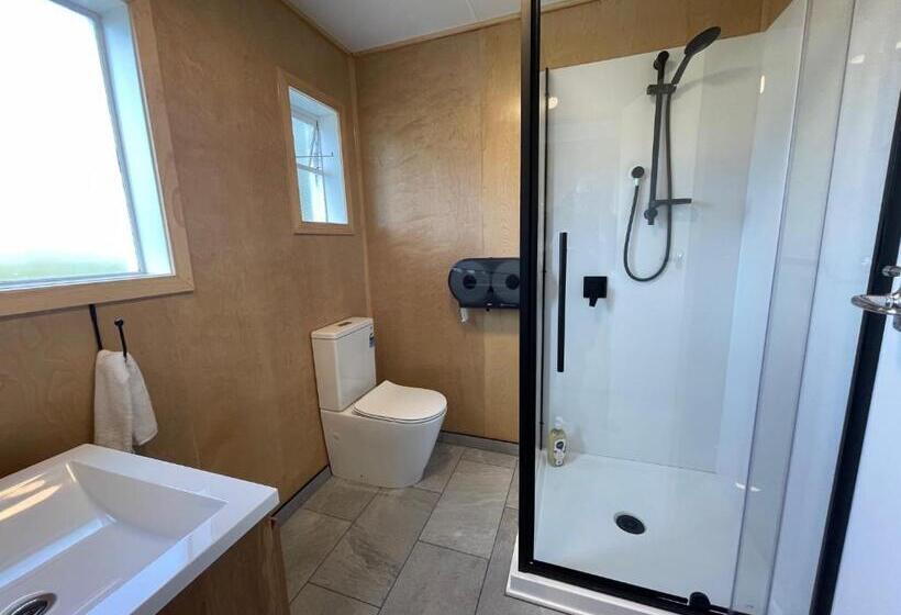 اتاق استاندارد سه نفره, Te Anau Lakefront Backpackers