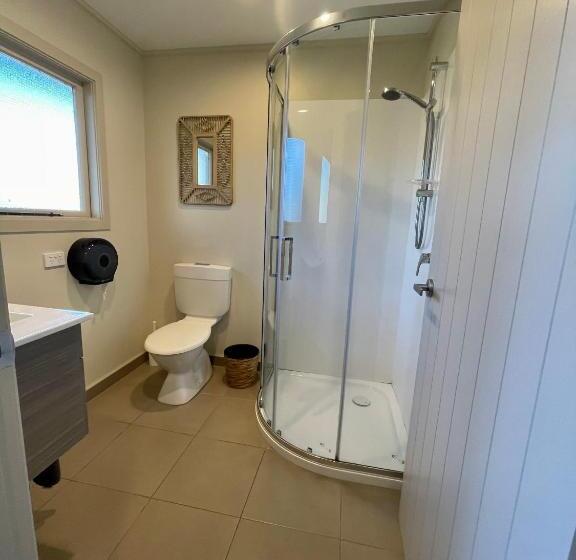 اتاق استاندارد با چشمانداز دریاچه, Te Anau Lakefront Backpackers