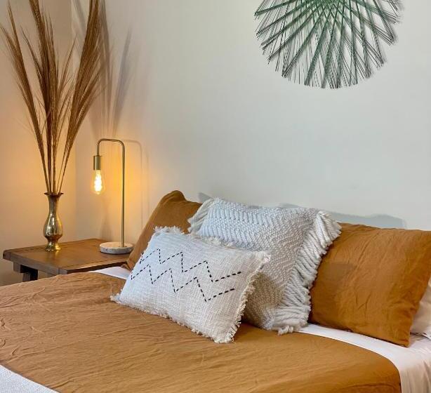 اتاق استاندارد با چشمانداز دریاچه, Te Anau Lakefront Backpackers