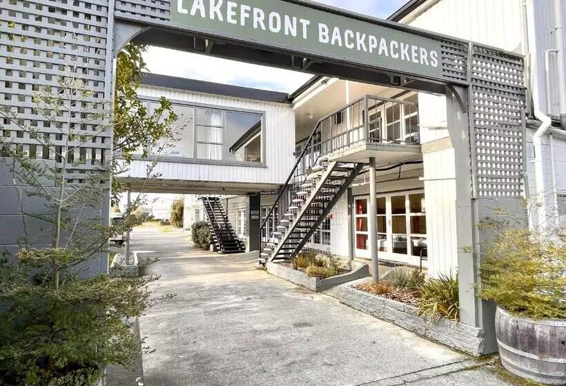 スタンダード4人部屋, Te Anau Lakefront Backpackers