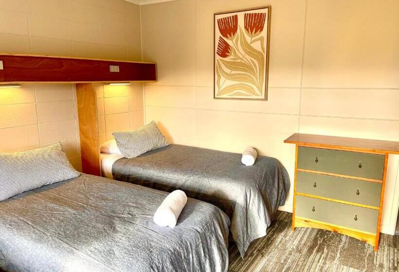 חדר סטנדרט לארבעה, Te Anau Lakefront Backpackers