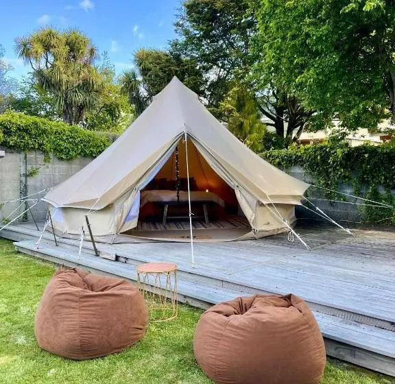 Standard Tent, Te Anau Lakefront Backpackers