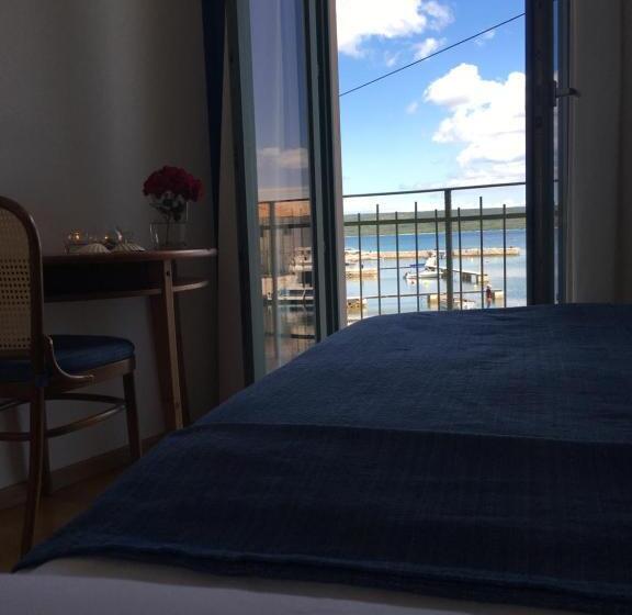 スタンダードルーム, Televrin