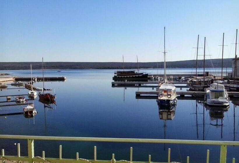 スタンダードルーム, Televrin