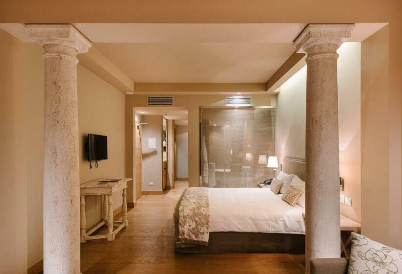 غرفة ديلوكس مزودة بتراس, Tenuta De L Annunziata  Natural Relais