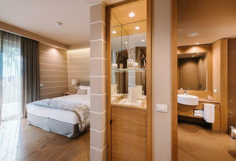 غرفة قياسية مزوَّدة بتراس, Tenuta De L Annunziata  Natural Relais