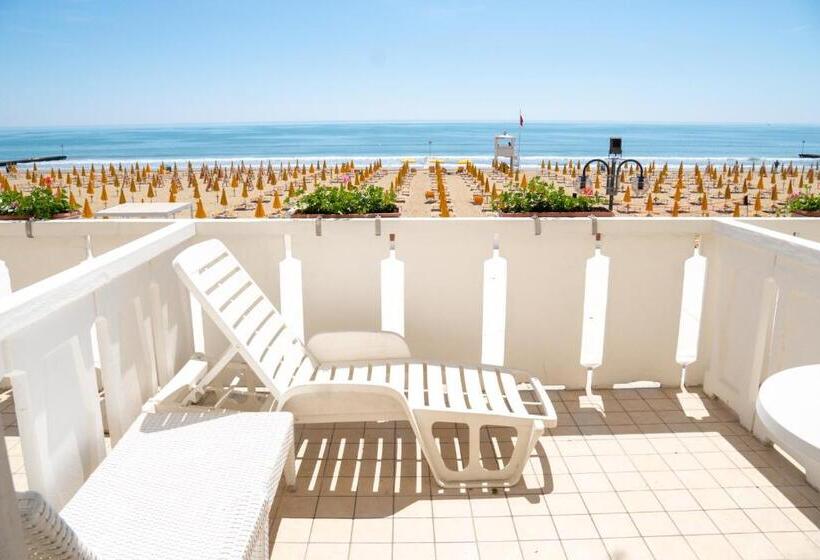 海景标准间露台, Villa Sorriso