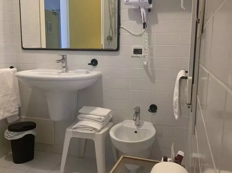 ベーシック４人部屋, Villa Sorriso