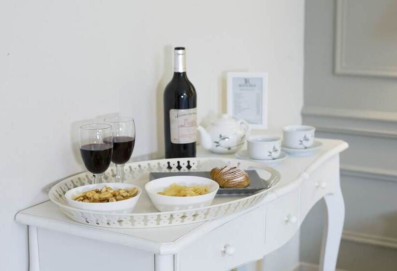 חדר סופריור לשלושה, Ruins B&b