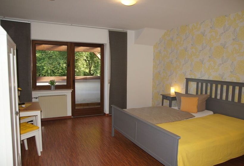 Номер Стандарт с Балконом, Gasthof Schumacher Hotel Garni