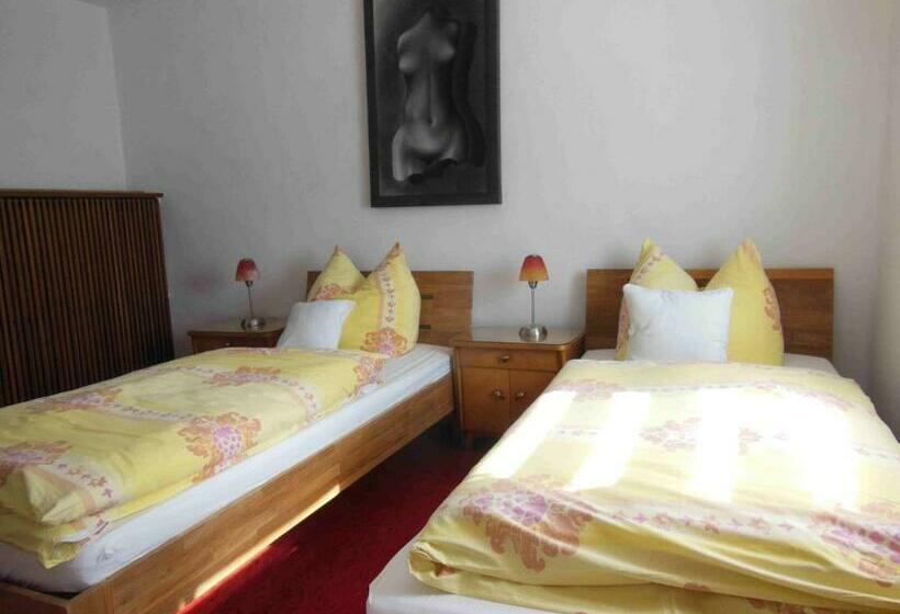 Номер Стандарт, Green Mile Motel