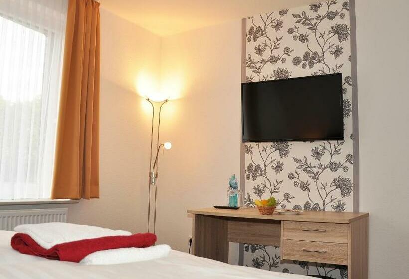 ‫غرفة فردية مزودة بتراس, Bohlje